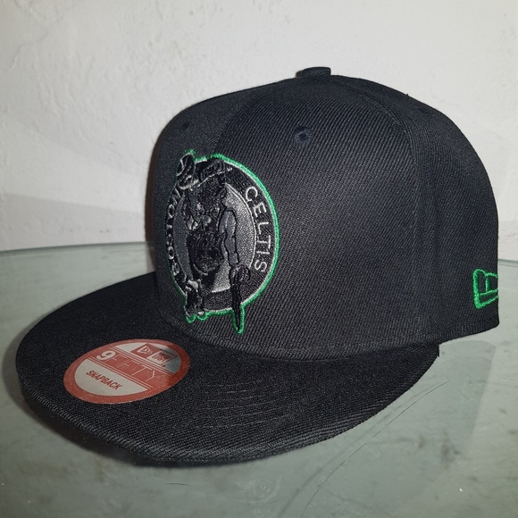 New Era Celtics Snapback - Picture 2 of 2